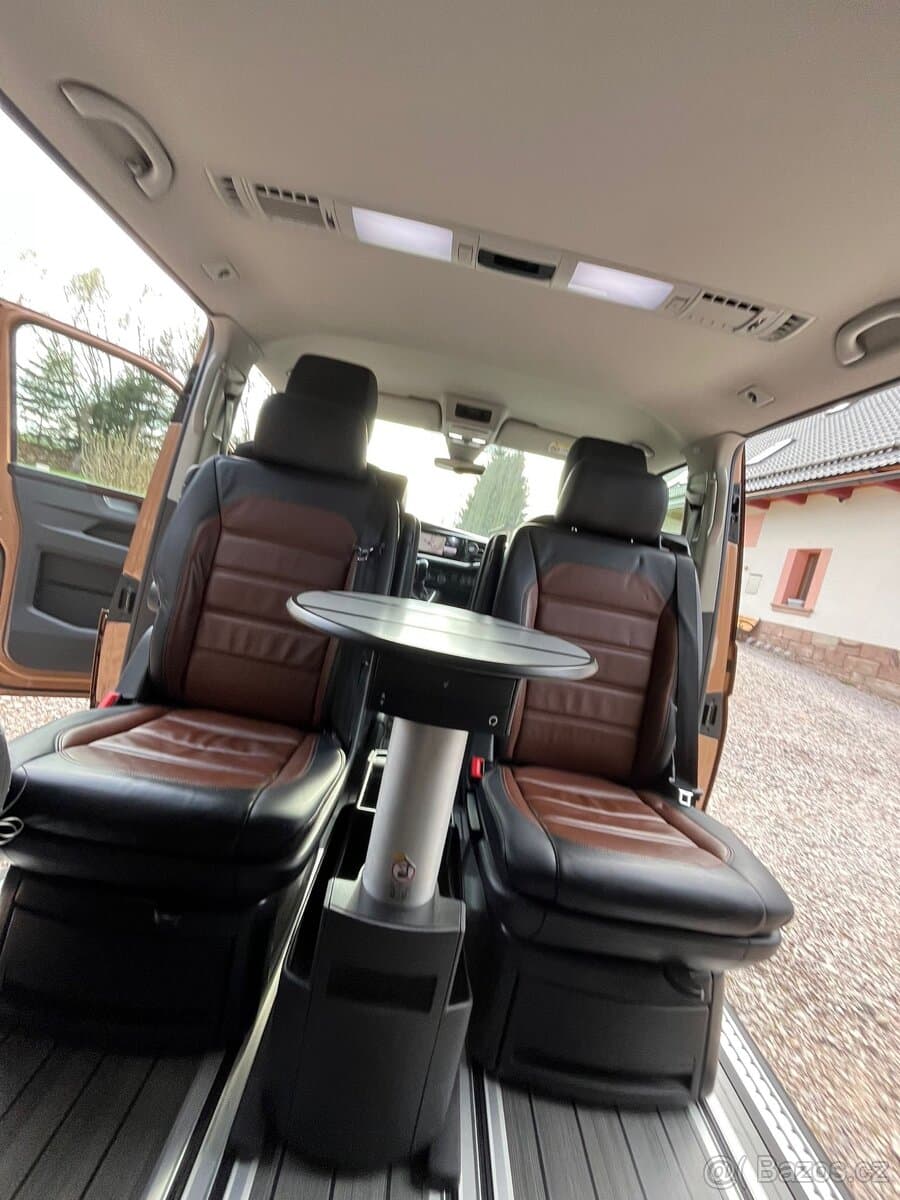 2020 Volkswagen MULTIVAN - 17