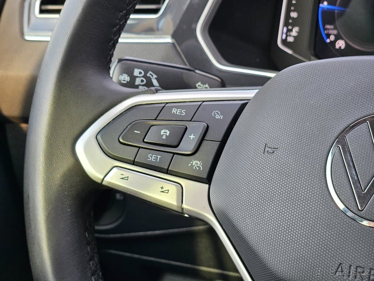 2021 Volkswagen TIGUAN - 17