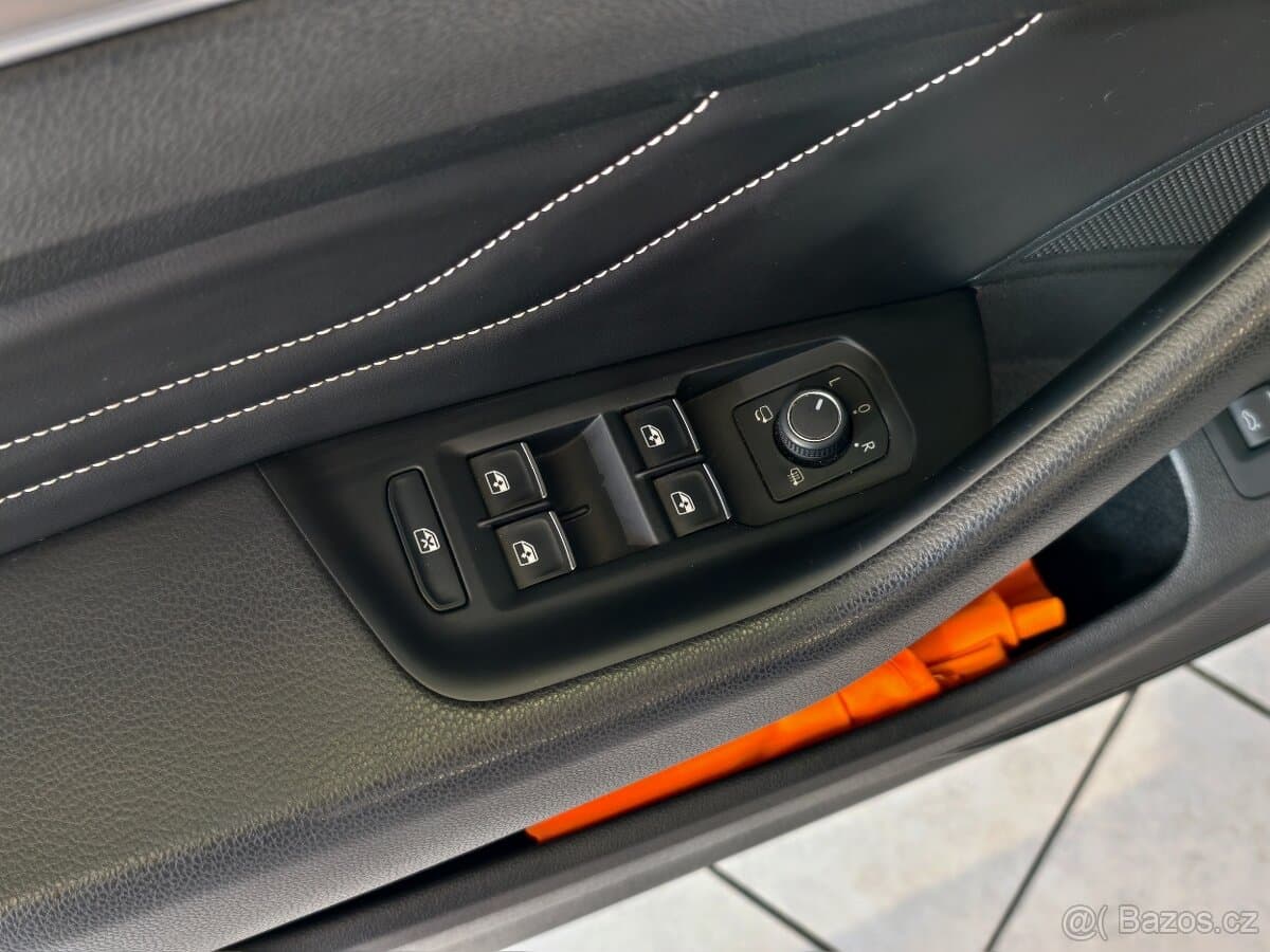 2020 Volkswagen PASSAT - 17