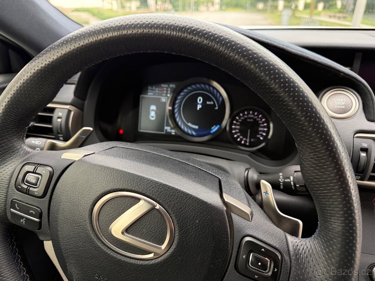 Lexus RC - 17