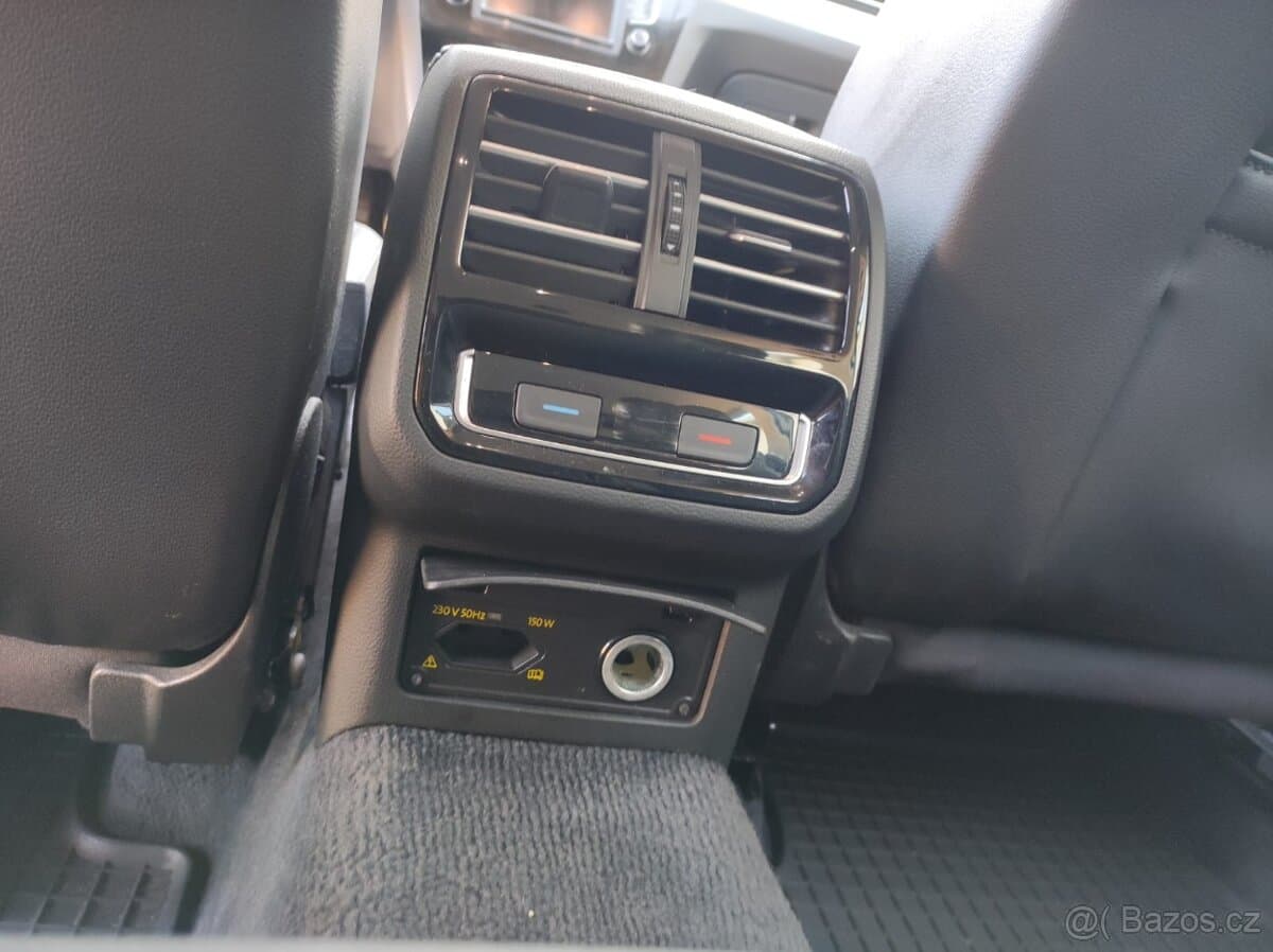 2015 Volkswagen PASSAT - 17