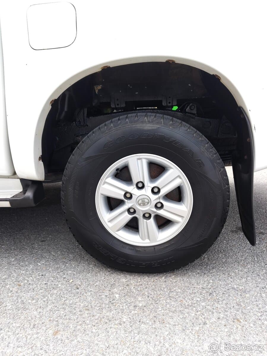 2012 Toyota HILUX - 17