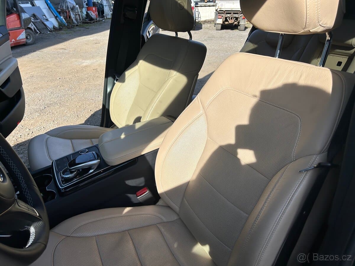 2017 Mercedes-Benz GLS - 17