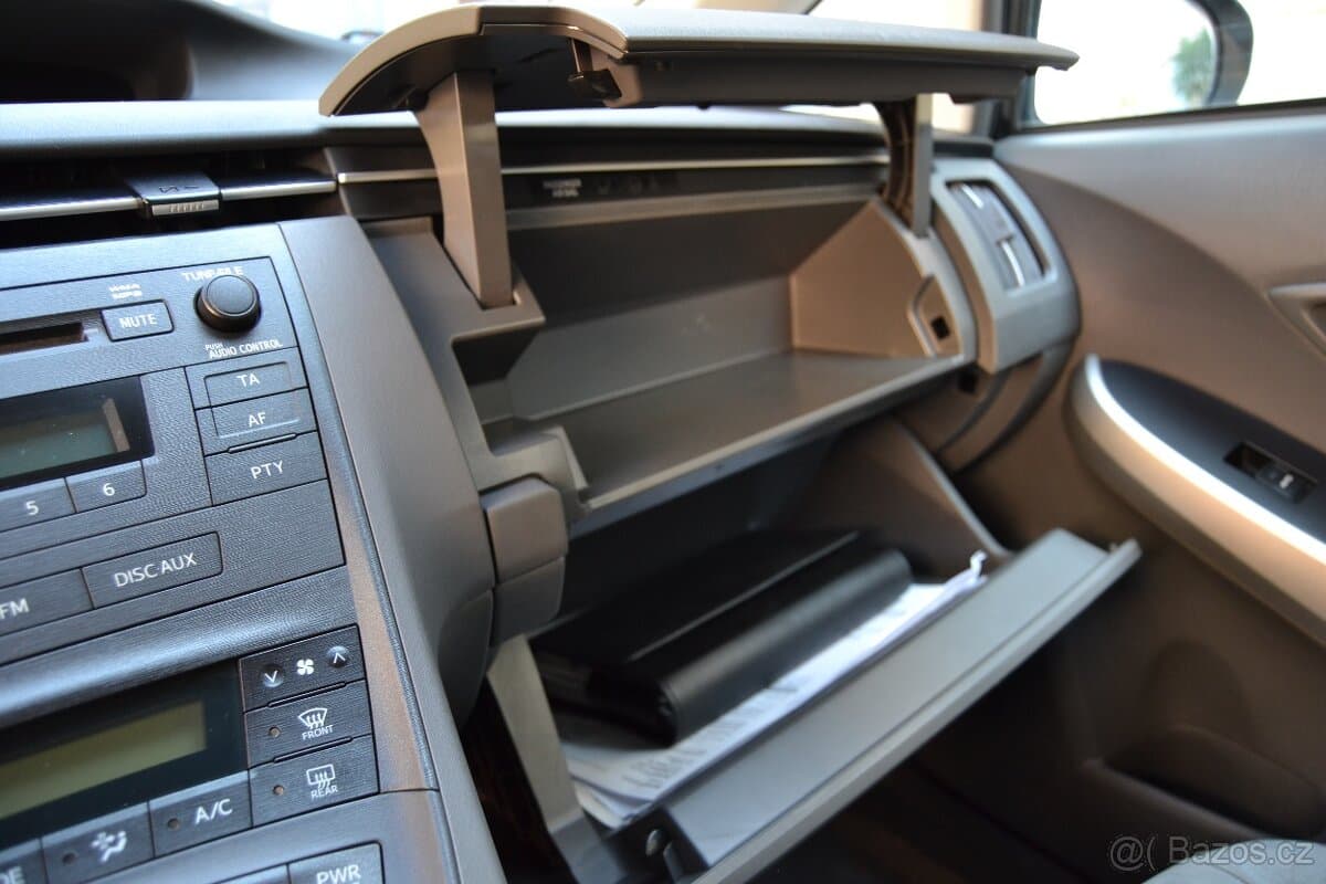 2009 Toyota PRIUS - 17