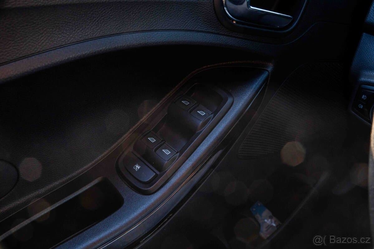 2019 Ford KA+ - 17