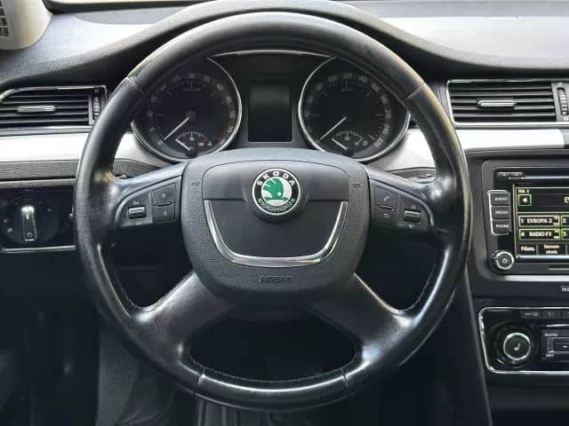 2010 Škoda SUPERB - 17