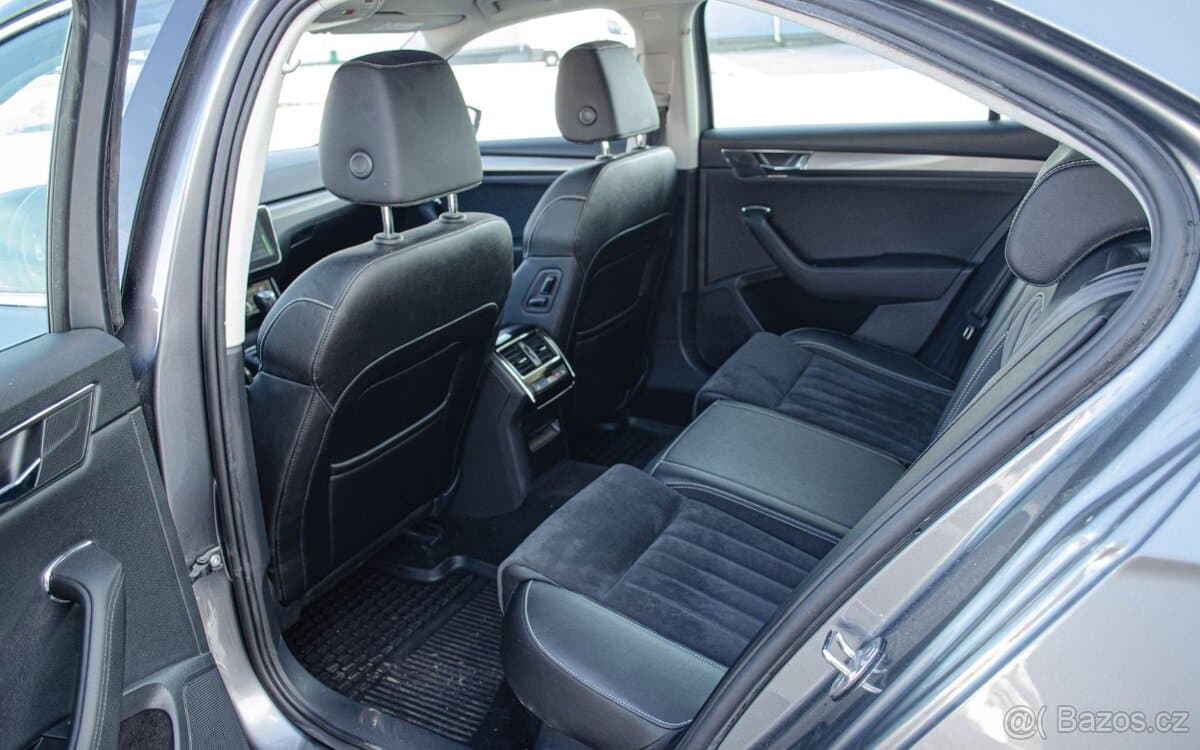 2022 Škoda SUPERB - 17