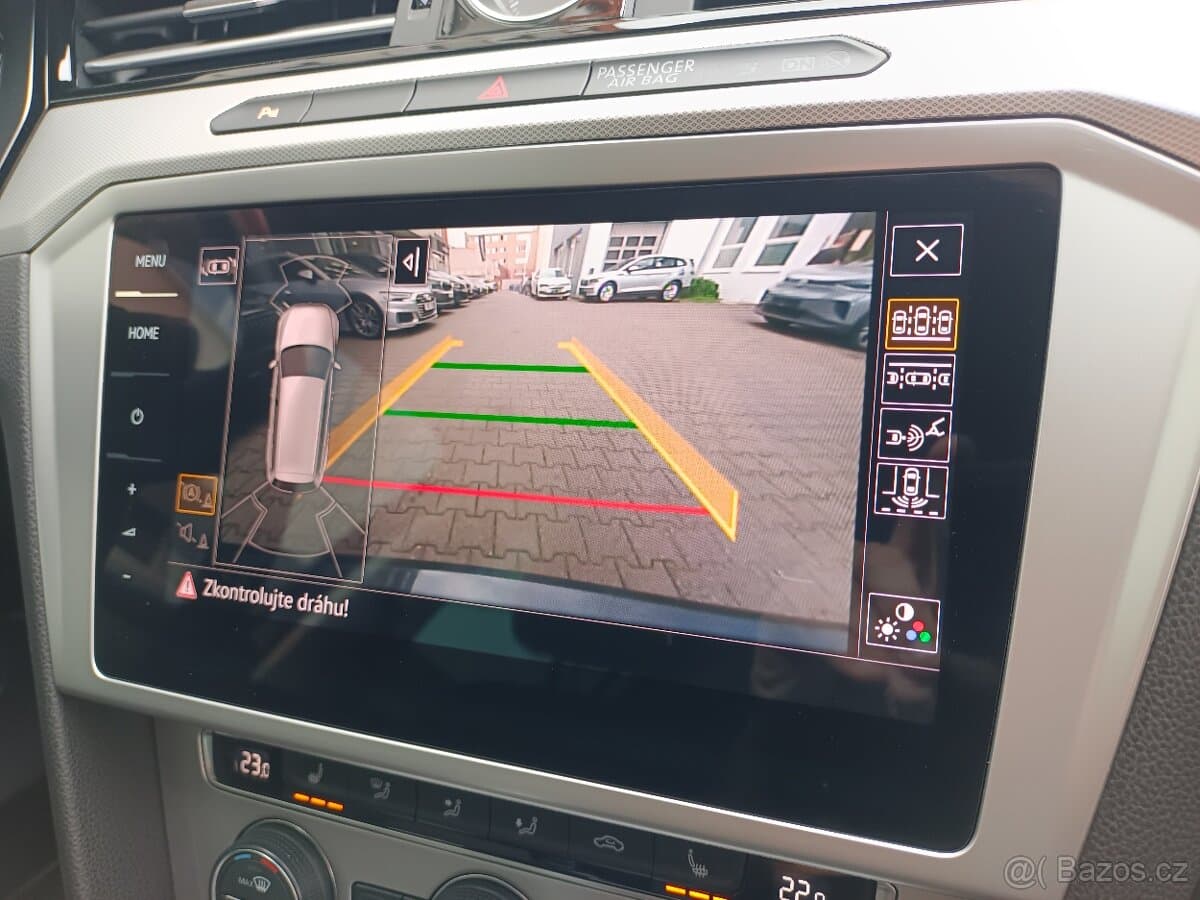 2019 Volkswagen PASSAT - 17