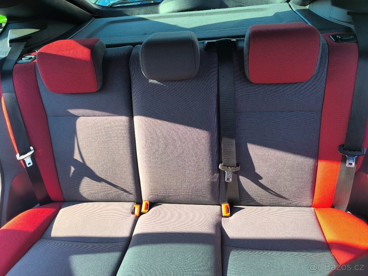 2007 Ford FOCUS - 17