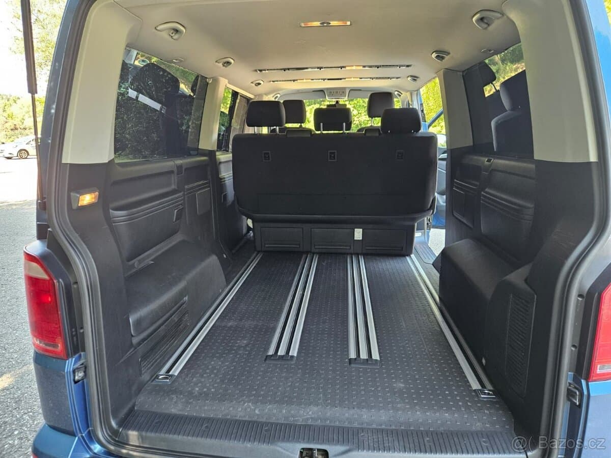 2016 Volkswagen MULTIVAN - 17