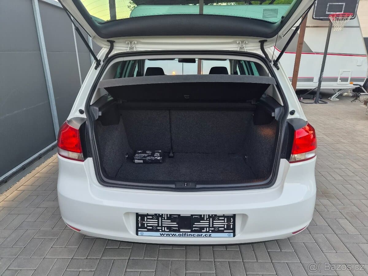 2009 Volkswagen GOLF - 17