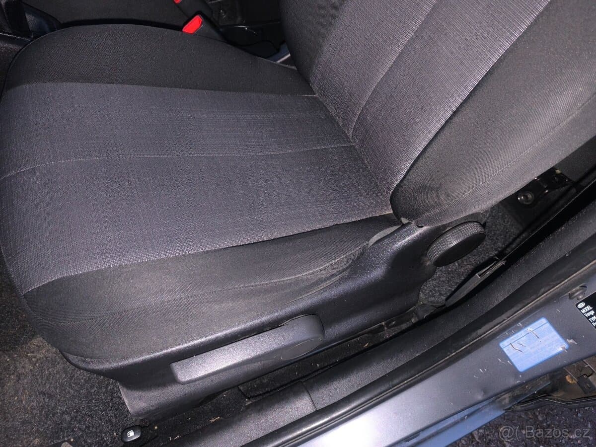 2011 Kia VENGA - 17