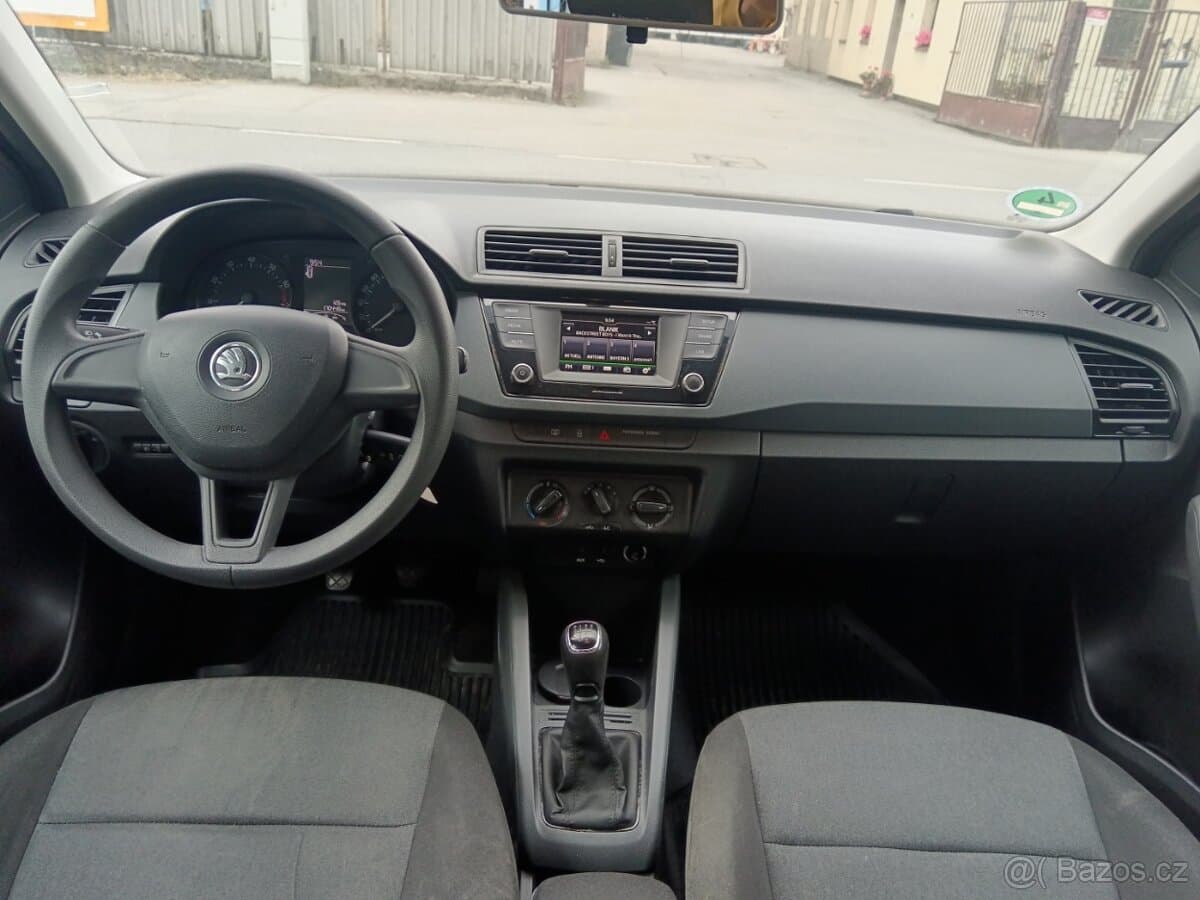 2016 Škoda FABIA - 17