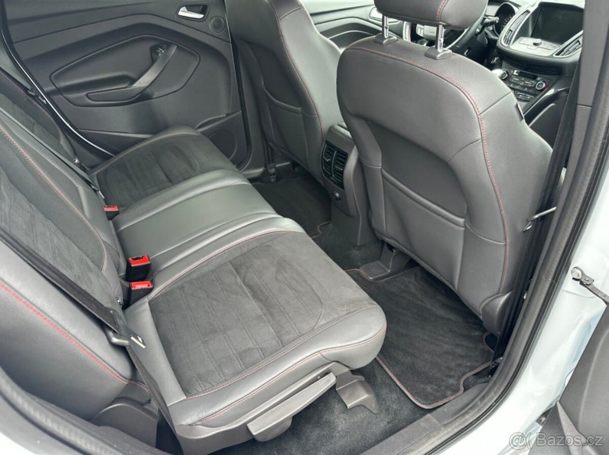 2019 Ford KUGA - 17