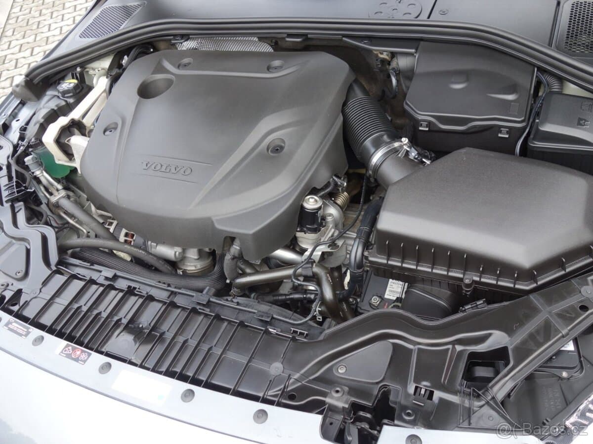 2017 Volvo S60 - 17