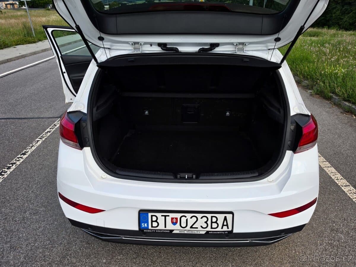2022 Hyundai i30 - 17