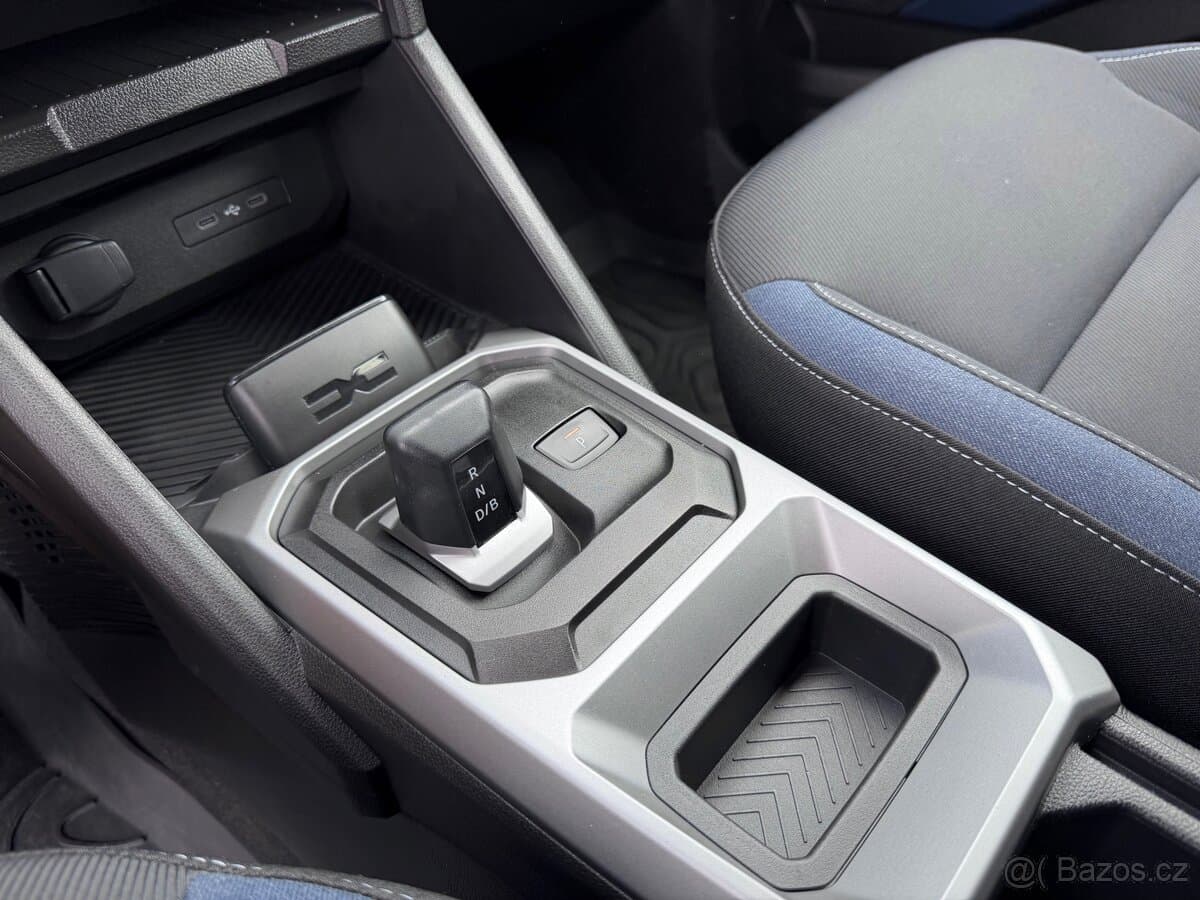 2025 Dacia DUSTER - 17