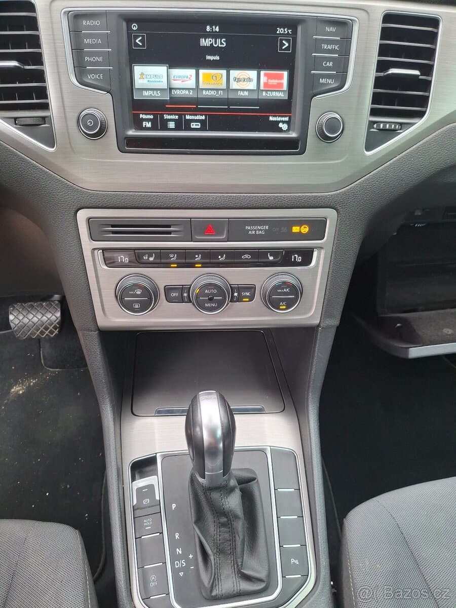 2015 Volkswagen GOLF - 17
