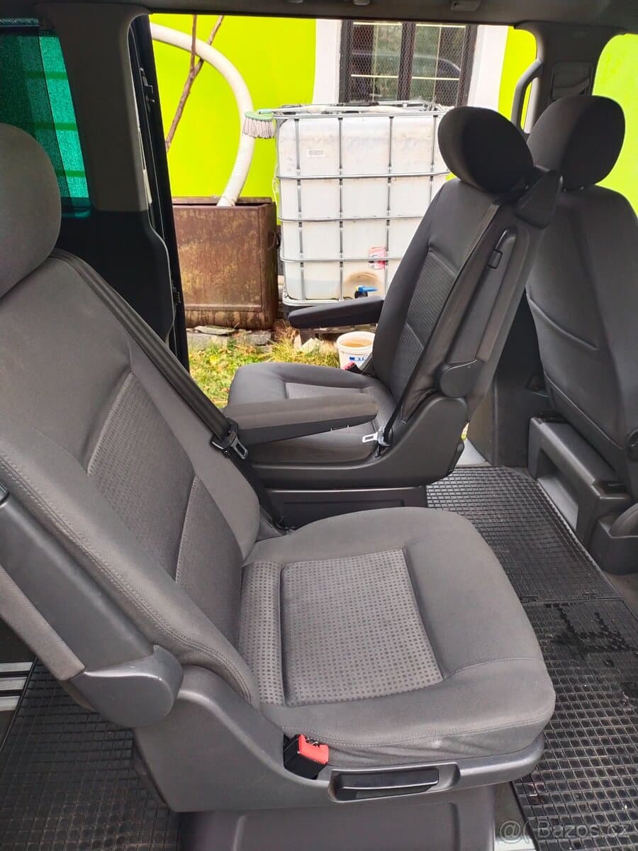 2003 Volkswagen MULTIVAN - 17