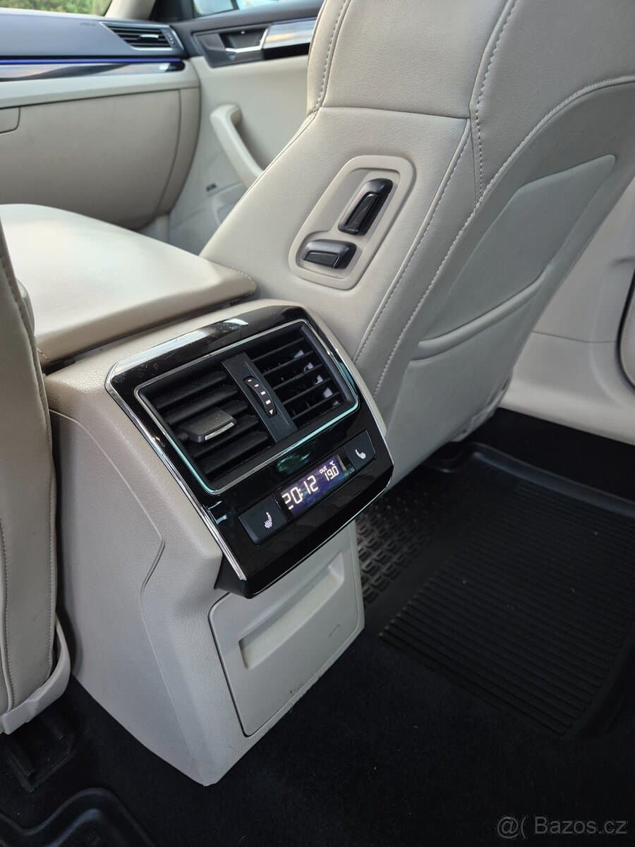 Škoda SUPERB - 17