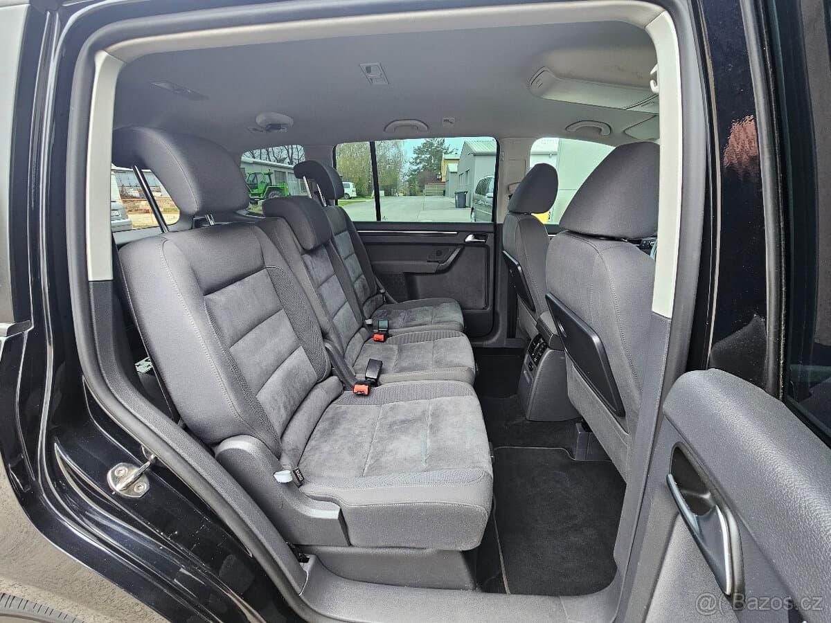 2011 Volkswagen TOURAN - 17