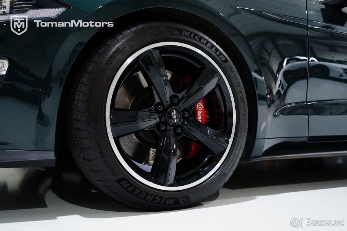 2020 Ford MUSTANG - 17