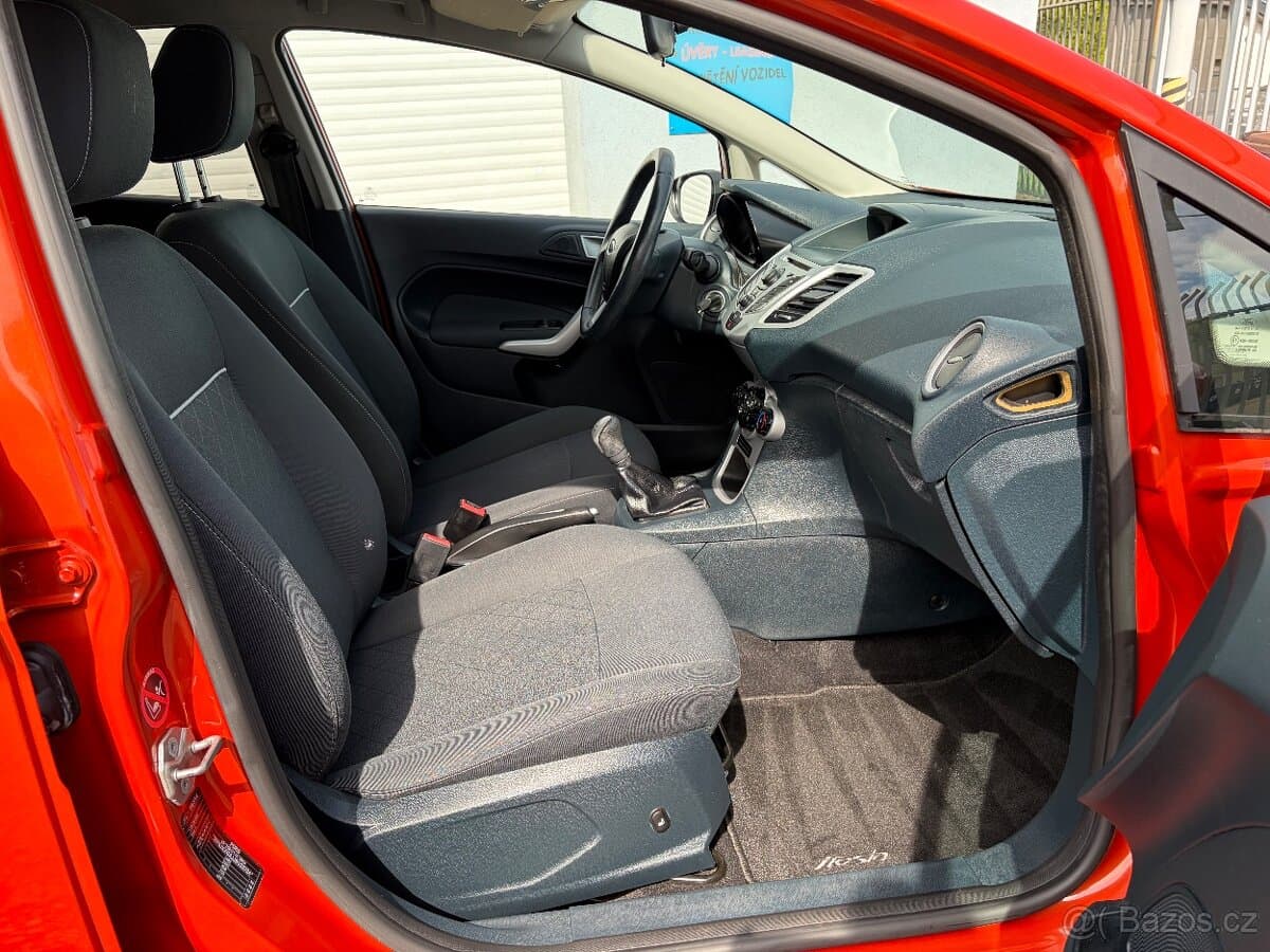 Ford FIESTA - 17