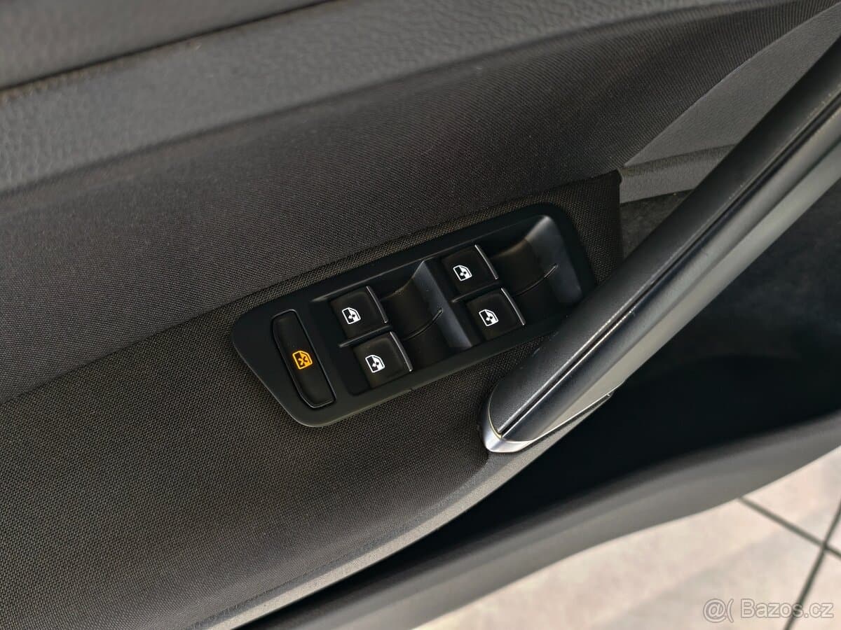 2016 Volkswagen GOLF - 17