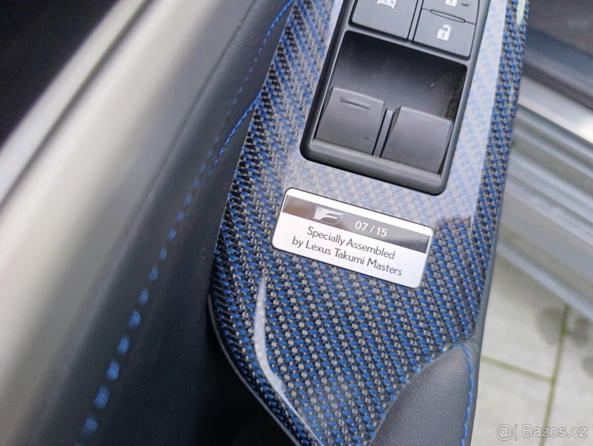 2023 Lexus RC - 17