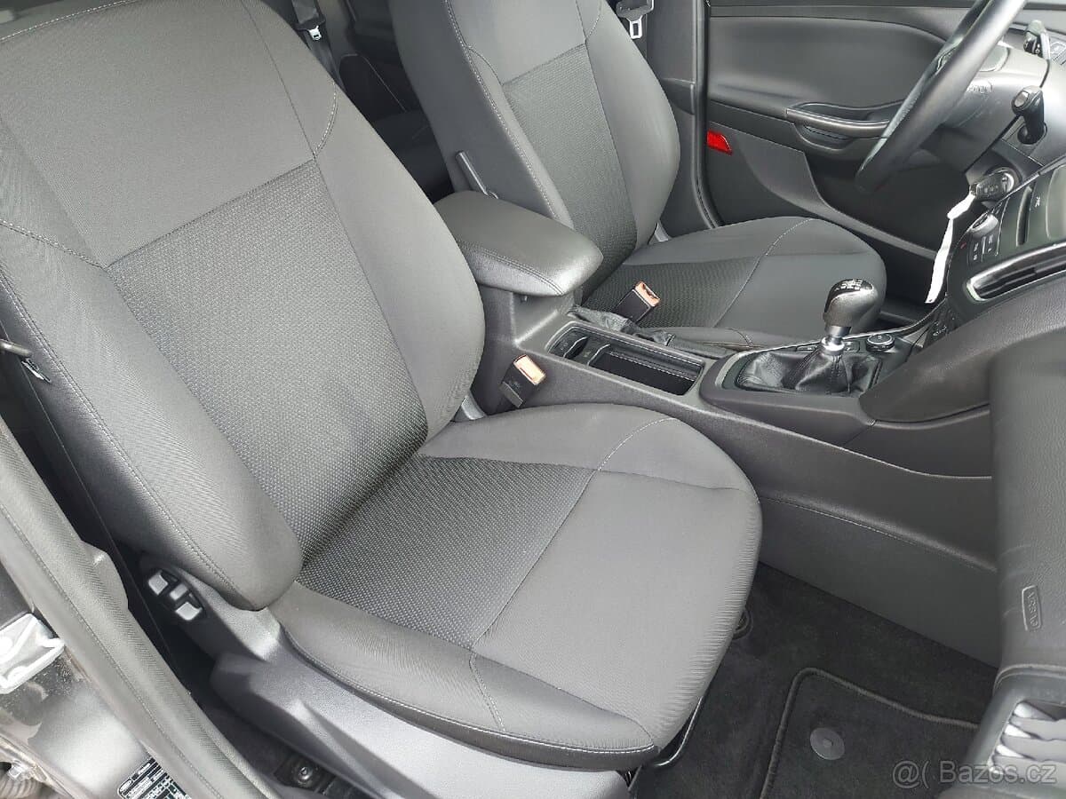 2018 Ford FOCUS - 17