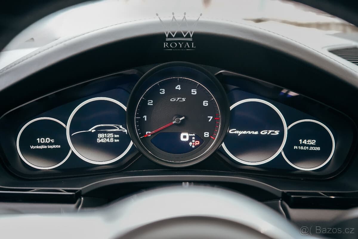 2021 Porsche CAYENNE - 17