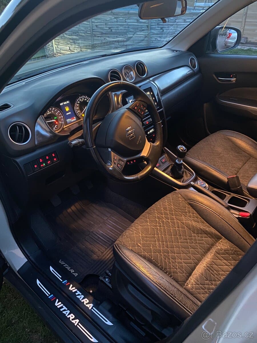2020 Suzuki VITARA - 17