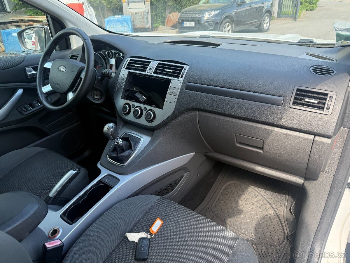 2010 Ford KUGA - 17