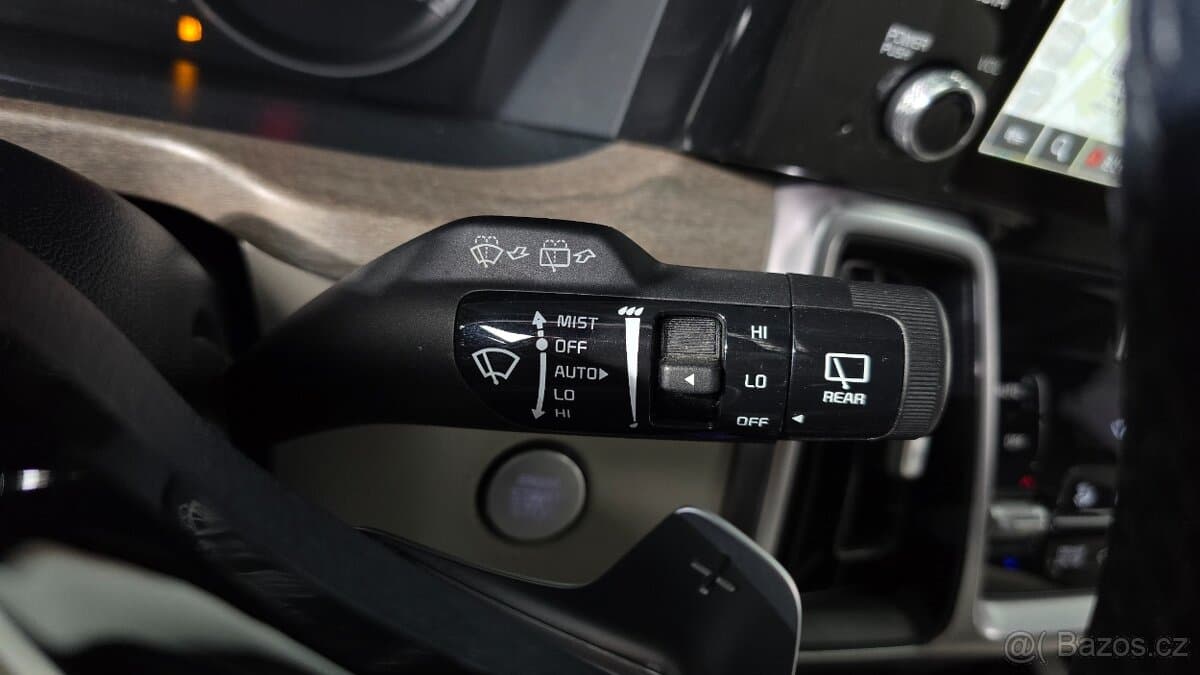 2022 Kia SORENTO - 17