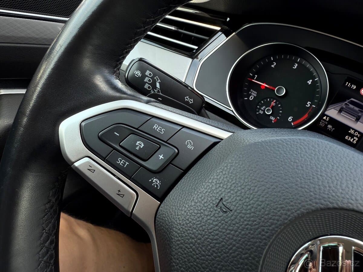 2020 Volkswagen PASSAT - 17