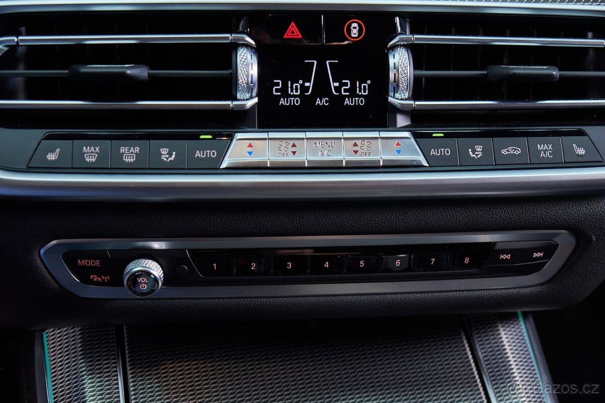 2019 BMW X5 - 17
