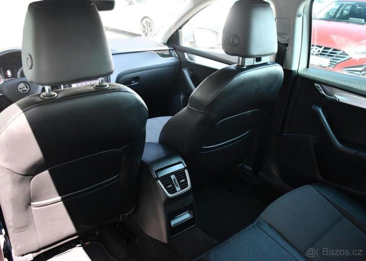 2020 Škoda OCTAVIA - 17