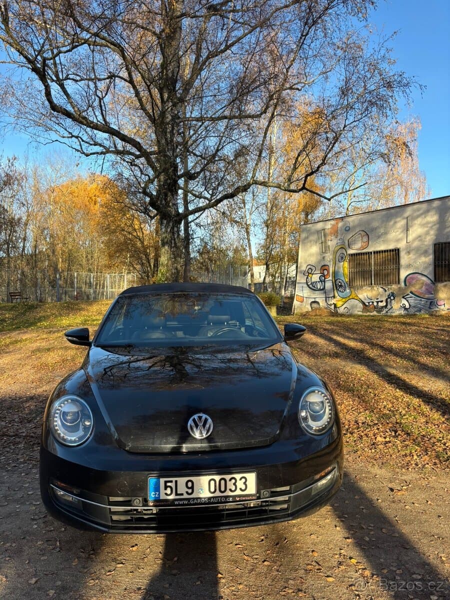 2018 Volkswagen BEETLE - 17
