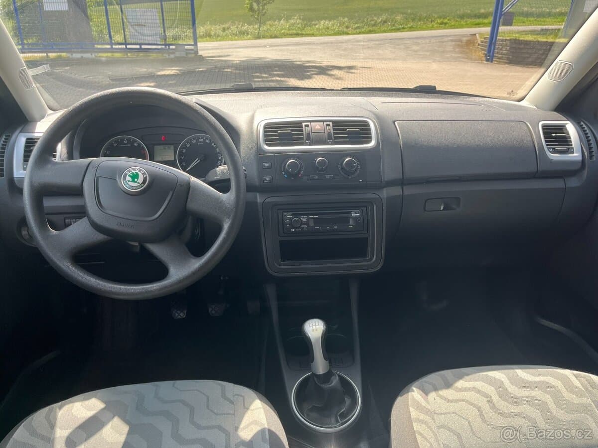 2010 Škoda FABIA - 17