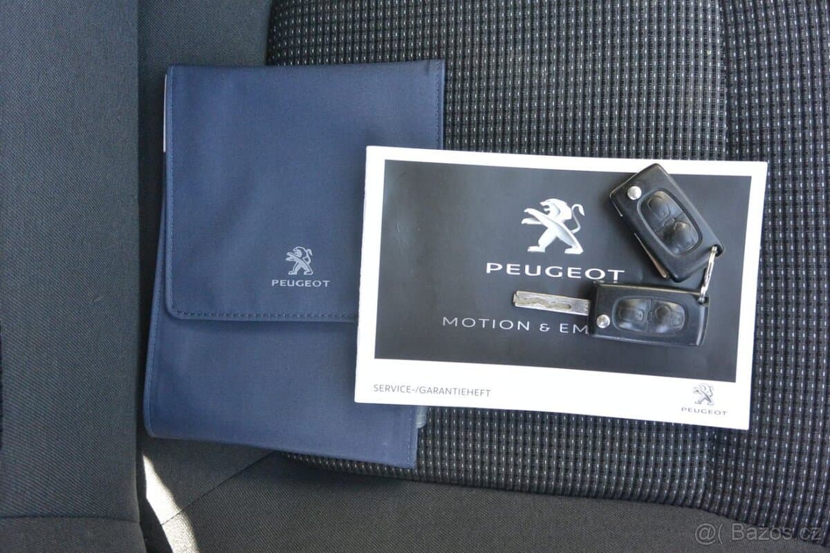 2015 Peugeot 5008 - 17