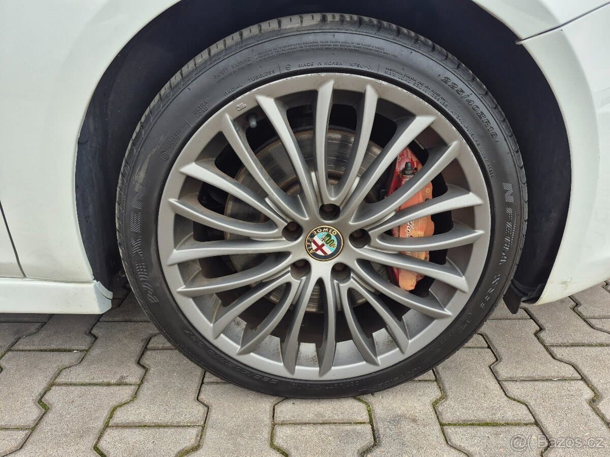 2010 Alfa Romeo GIULIETTA - 17