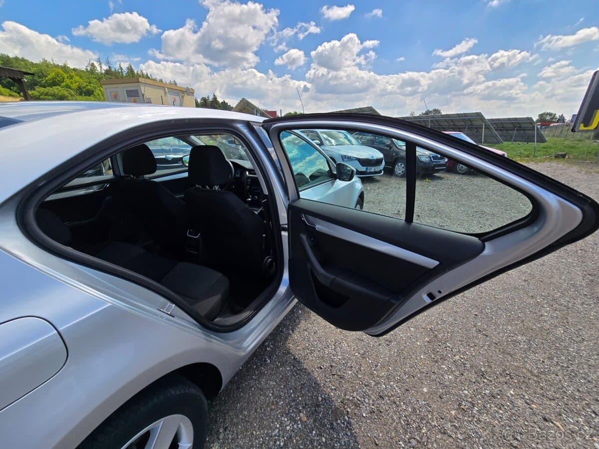 2014 Škoda OCTAVIA - 17