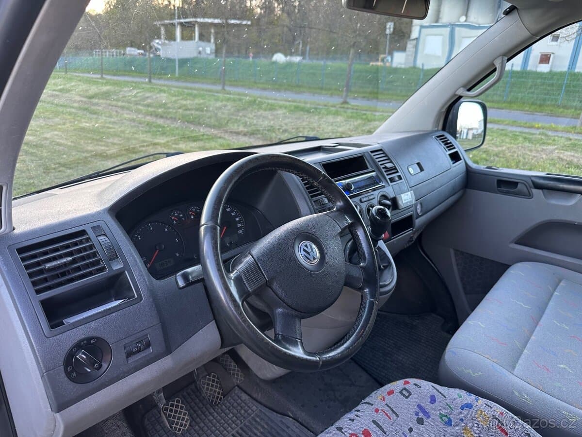 2004 Volkswagen TRANSPORTER - 17