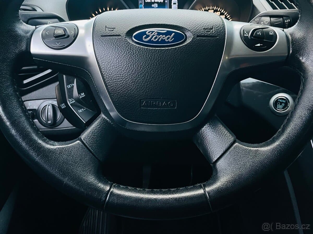 2016 Ford KUGA - 17