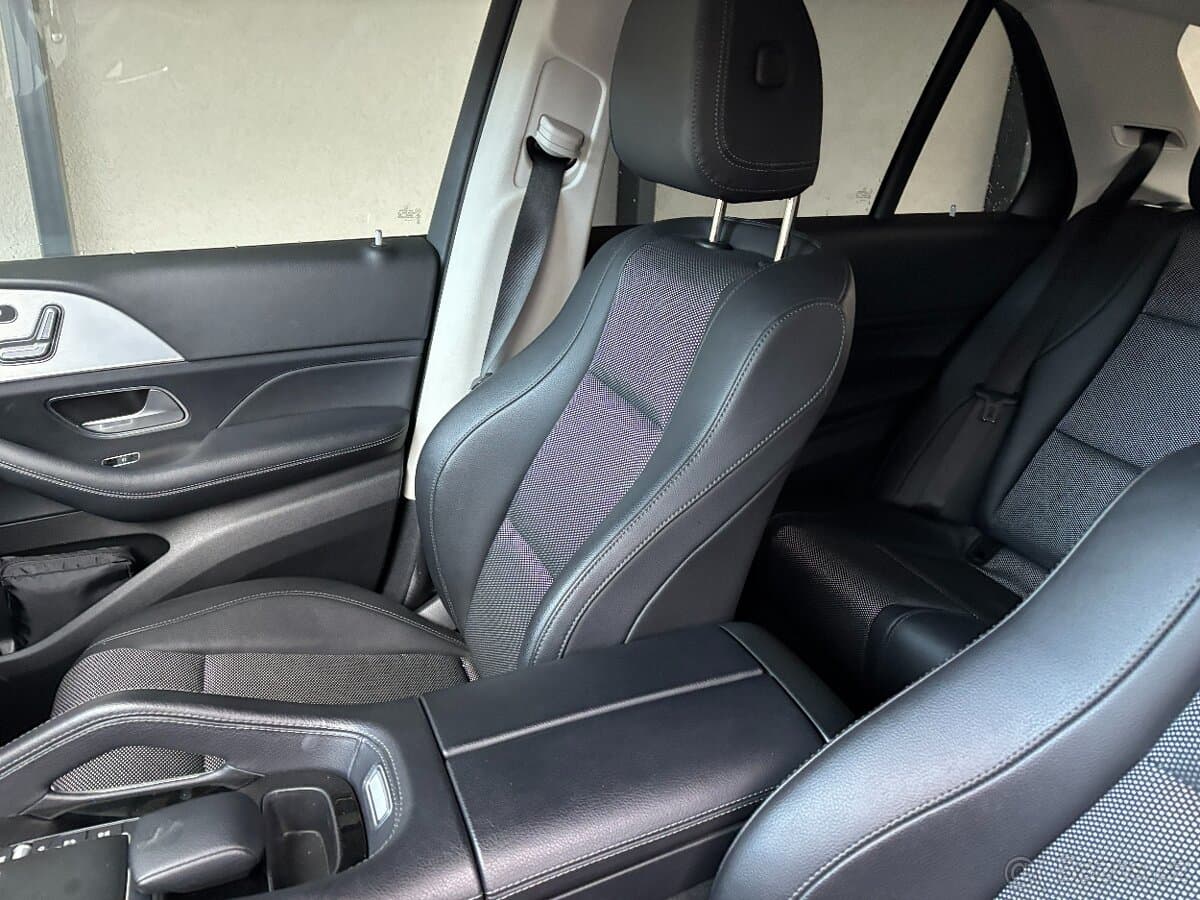 2019 Mercedes-Benz GL - 17
