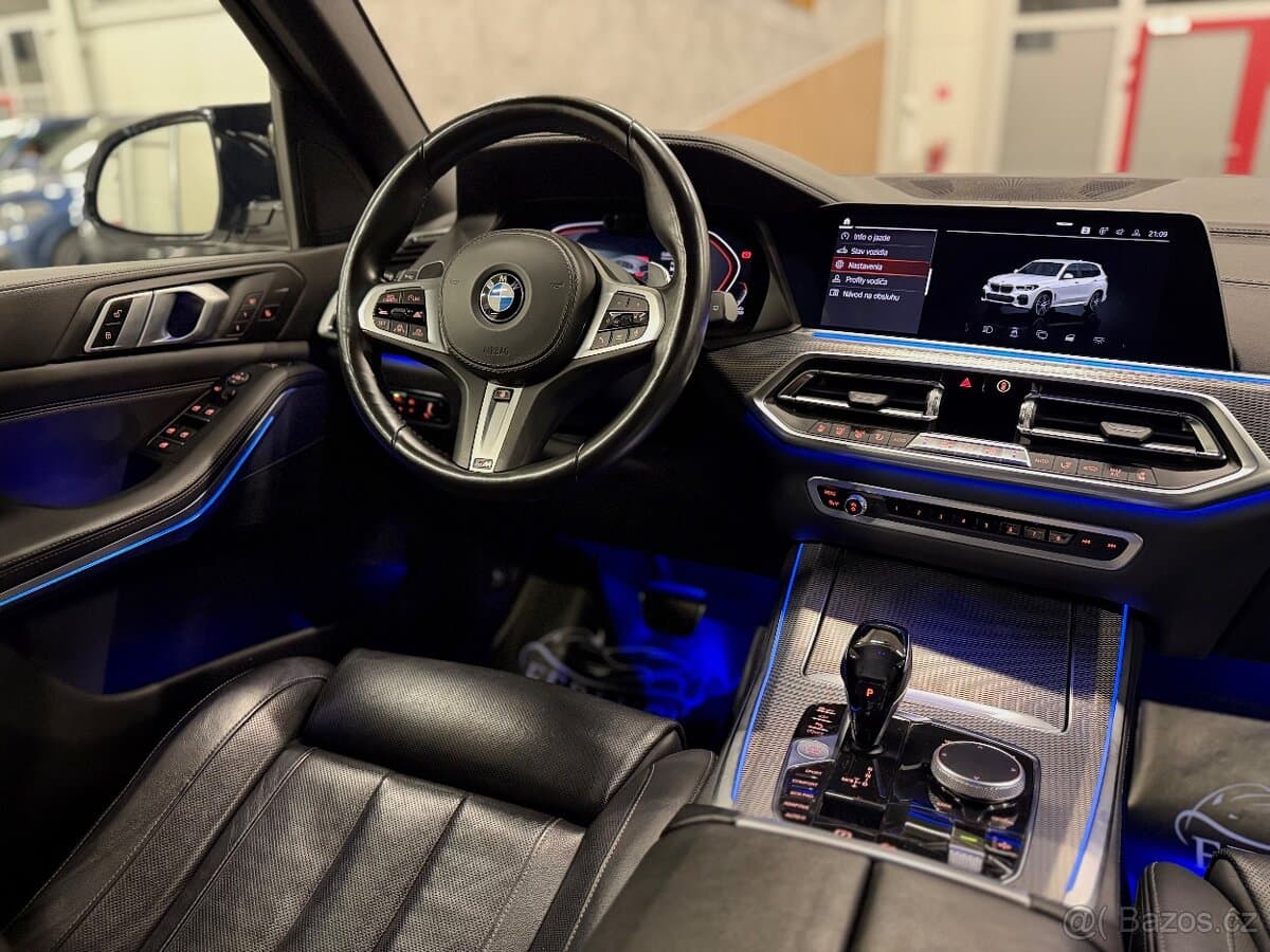 2020 BMW X5 - 17