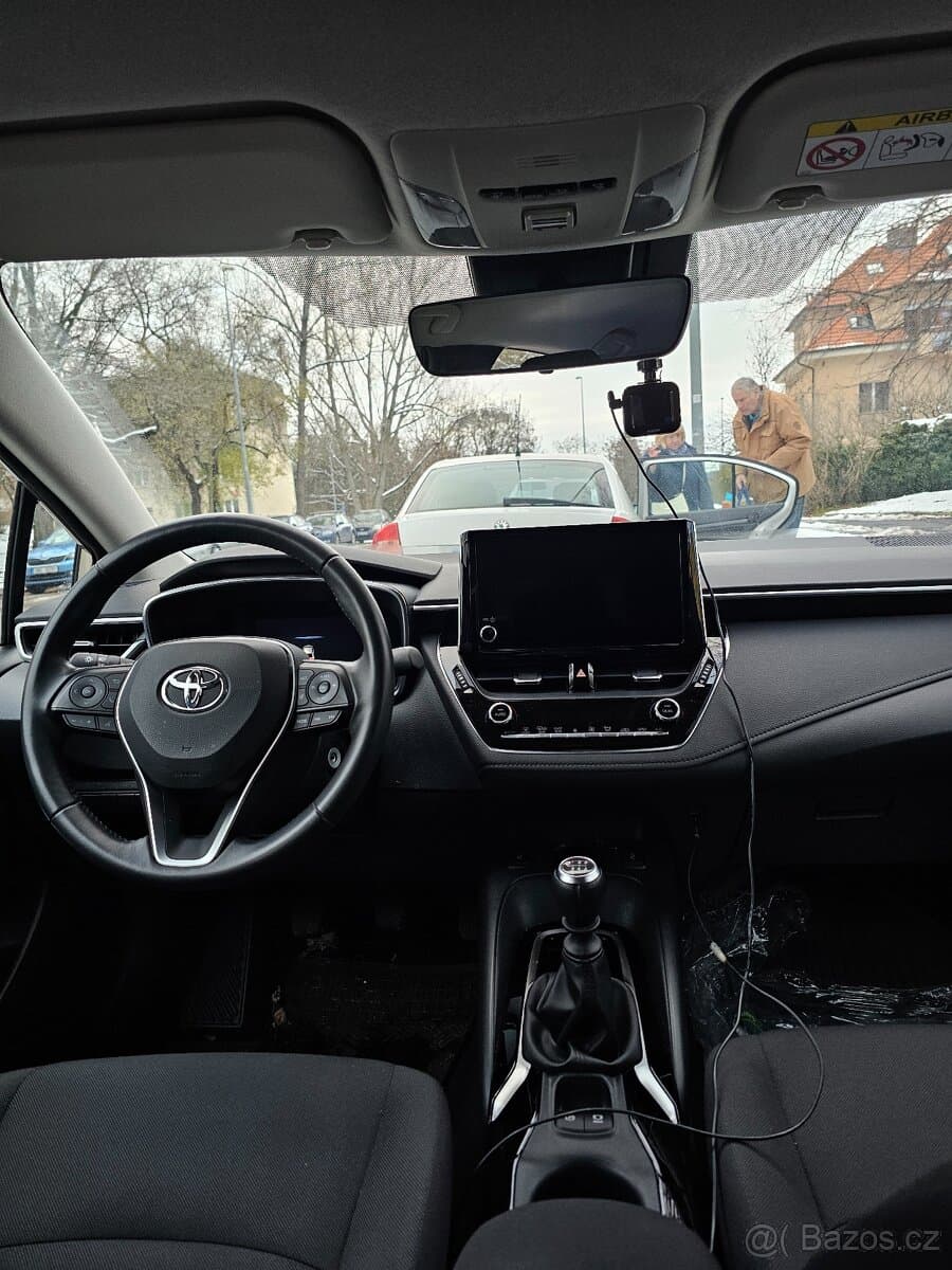 2023 Toyota COROLLA - 17