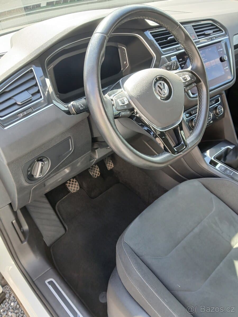 2019 Volkswagen TIGUAN - 17