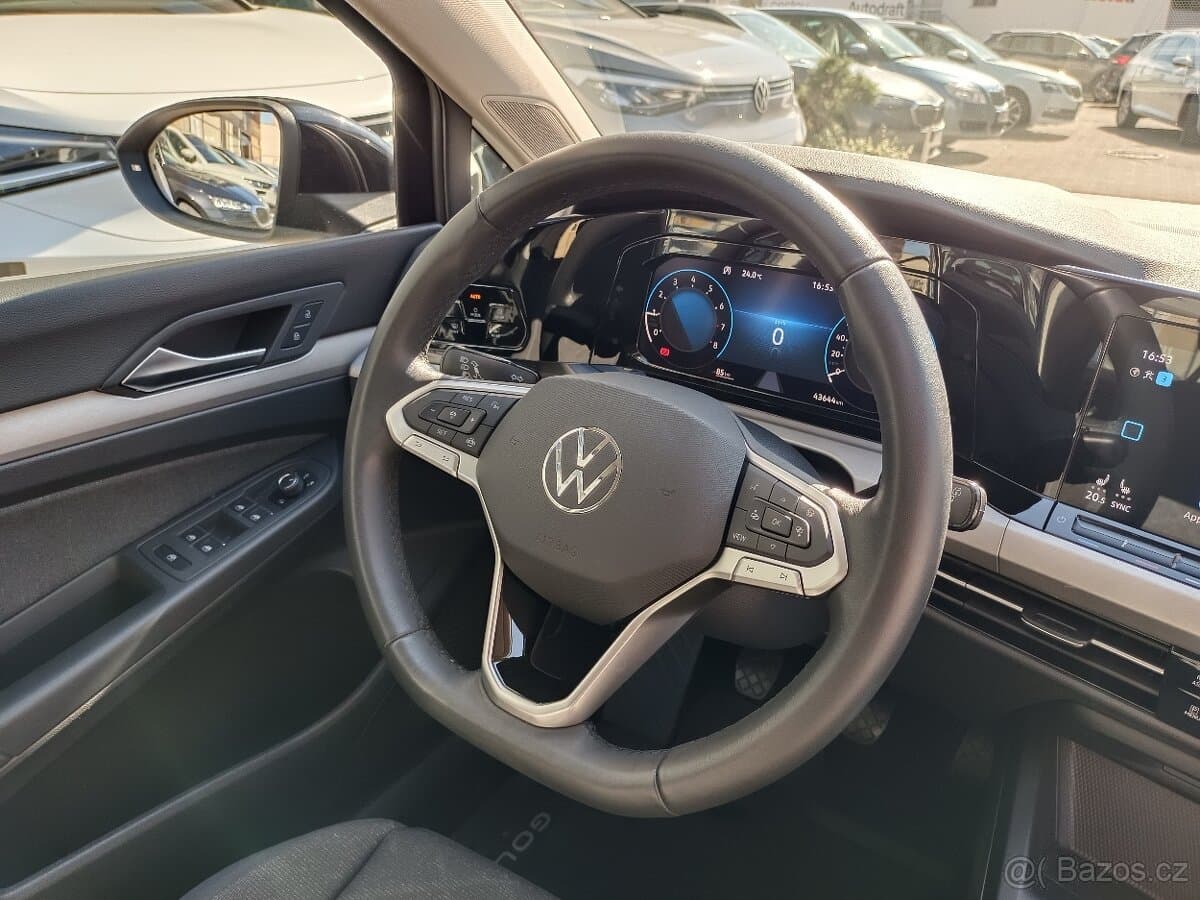 2023 Volkswagen GOLF - 17