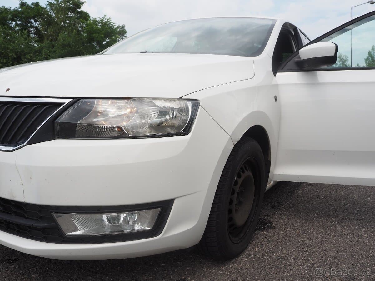 2014 Škoda RAPID - 17